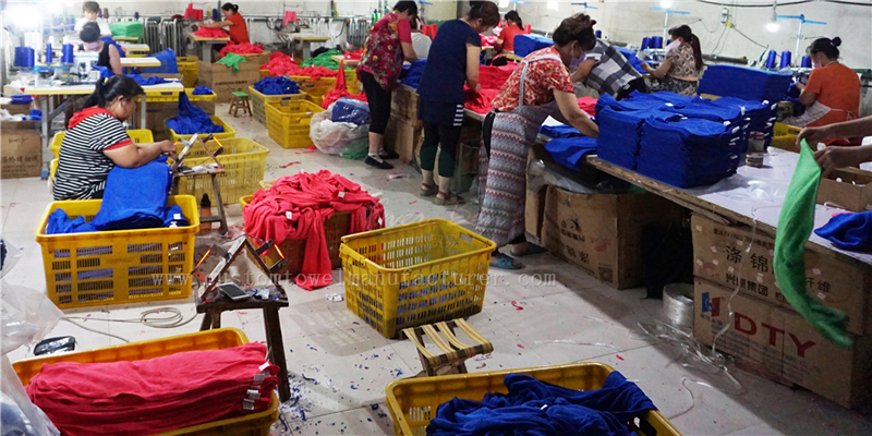 China Custom Bulk microfiber beach towel wholesale